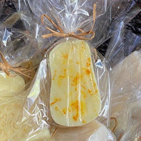 Orange dreamcycle soap small - Picture 2 of 2